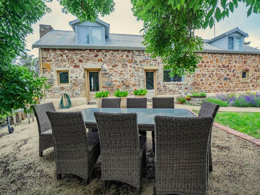*Newly Relisted* Coach House At Lisdillon Vineyard Villa Little Swanport Екстериор снимка
