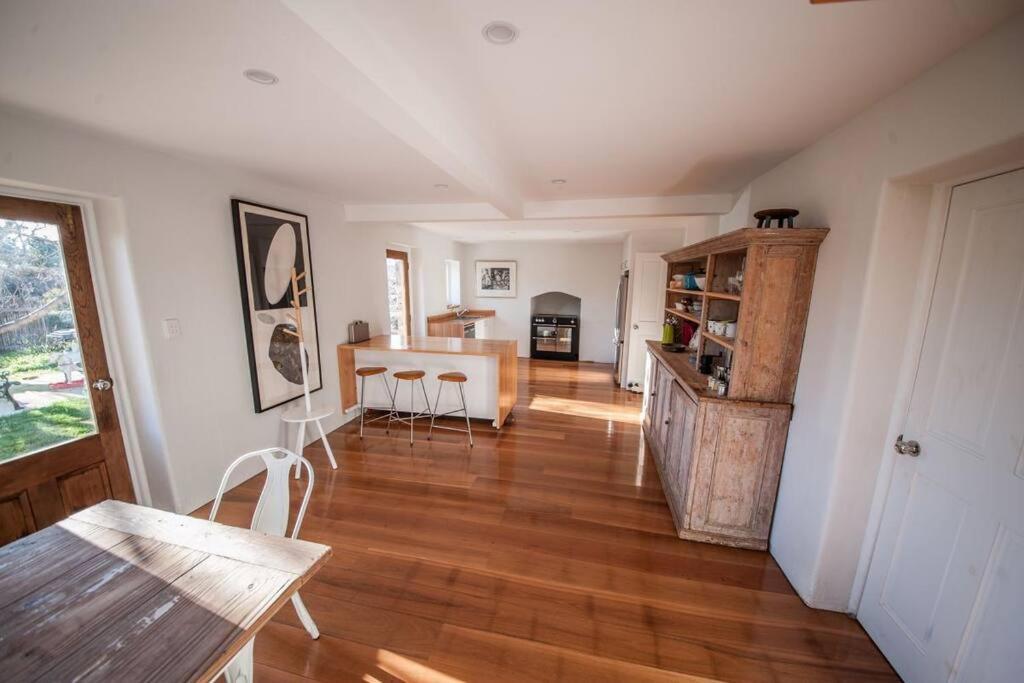 *Newly Relisted* Coach House At Lisdillon Vineyard Villa Little Swanport Екстериор снимка