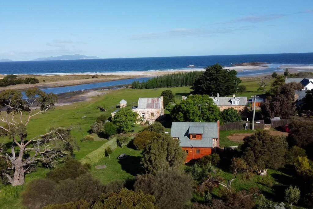 *Newly Relisted* Coach House At Lisdillon Vineyard Villa Little Swanport Екстериор снимка