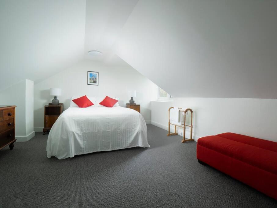 *Newly Relisted* Coach House At Lisdillon Vineyard Villa Little Swanport Екстериор снимка